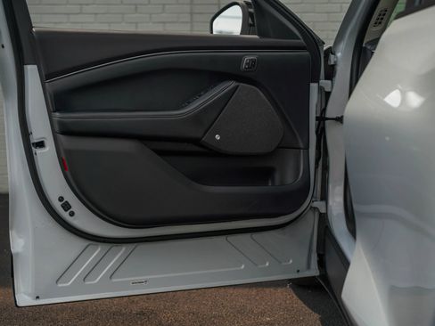Used 2022 Ford Mustang Mach-E Premium RWD image 10