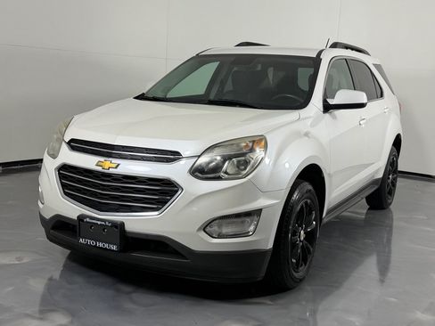 Used 2017 Chevrolet Equinox LT w/ Convenience Package FWD image 10