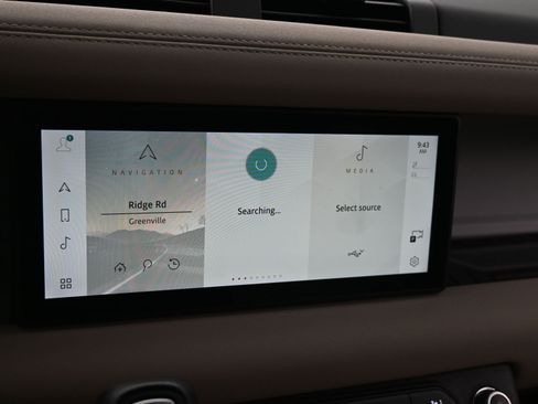 Used 2023 Land Rover Defender 110 X-Dynamic SE image 14