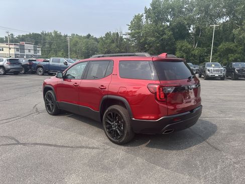 Certified 2023 GMC Acadia SLE w/ Driver Convenience Package AWD/4WD image 6