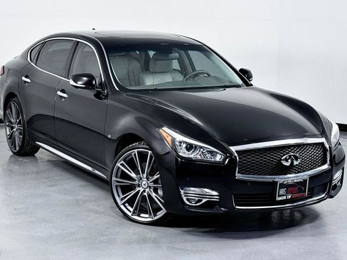Used 2015 INFINITI Q70 L 3.7 w/ Technology Package image 3