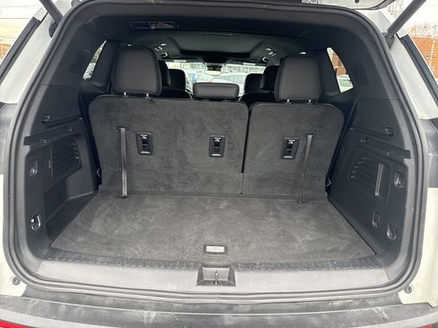 Used 2024 GMC Acadia AT4 w/ Super Cruise Package image 54