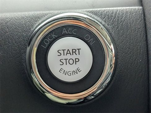 Used 2024 Nissan Armada Platinum w/ Captain's Chairs Package image 26