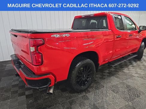 Used 2019 Chevrolet Silverado 1500 Custom w/ Custom Value Package AWD/4WD image 10