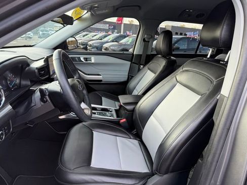 Certified 2023 Ford Explorer XLT w/ Equipment Group 202A image 6