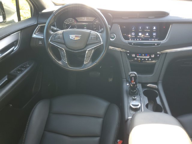 Certified 2023 Cadillac XT5 Luxury FWD image 17