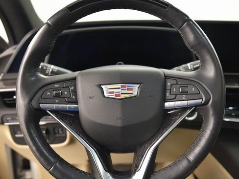 Used 2023 Cadillac Escalade Premium Luxury w/ Performance Package image 18