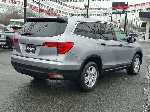 Used 2016 Honda Pilot LX image 5
