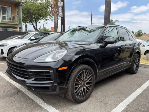 Used 2019 Porsche Cayenne AWD/4WD image 4