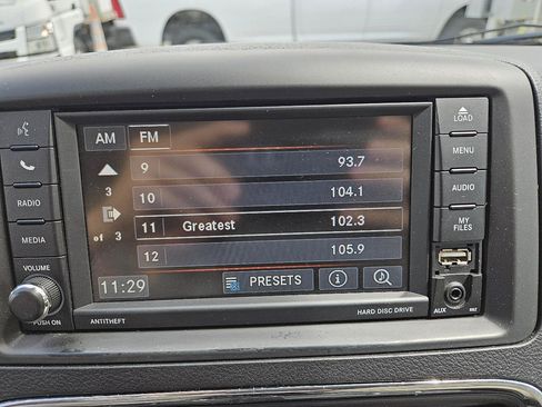 Used 2019 Dodge Grand Caravan SE w/ Power Convenience Group I FWD image 40