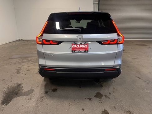 Used 2025 Honda CR-V EX image 4
