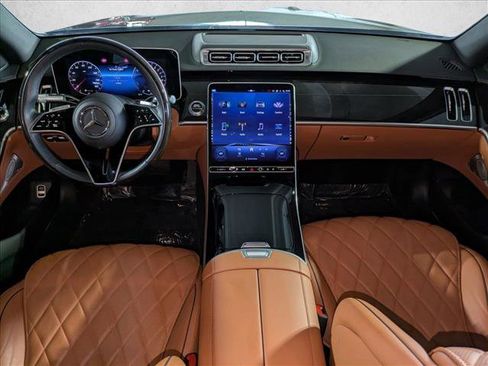 Used 2024 Mercedes-Benz S 580e 4MATIC Sedan image 16
