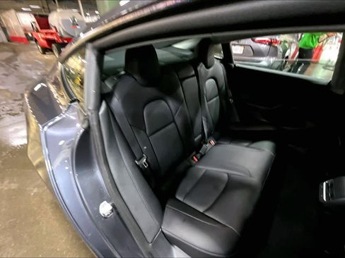 Used 2022 Tesla Model 3 Long Range image 19