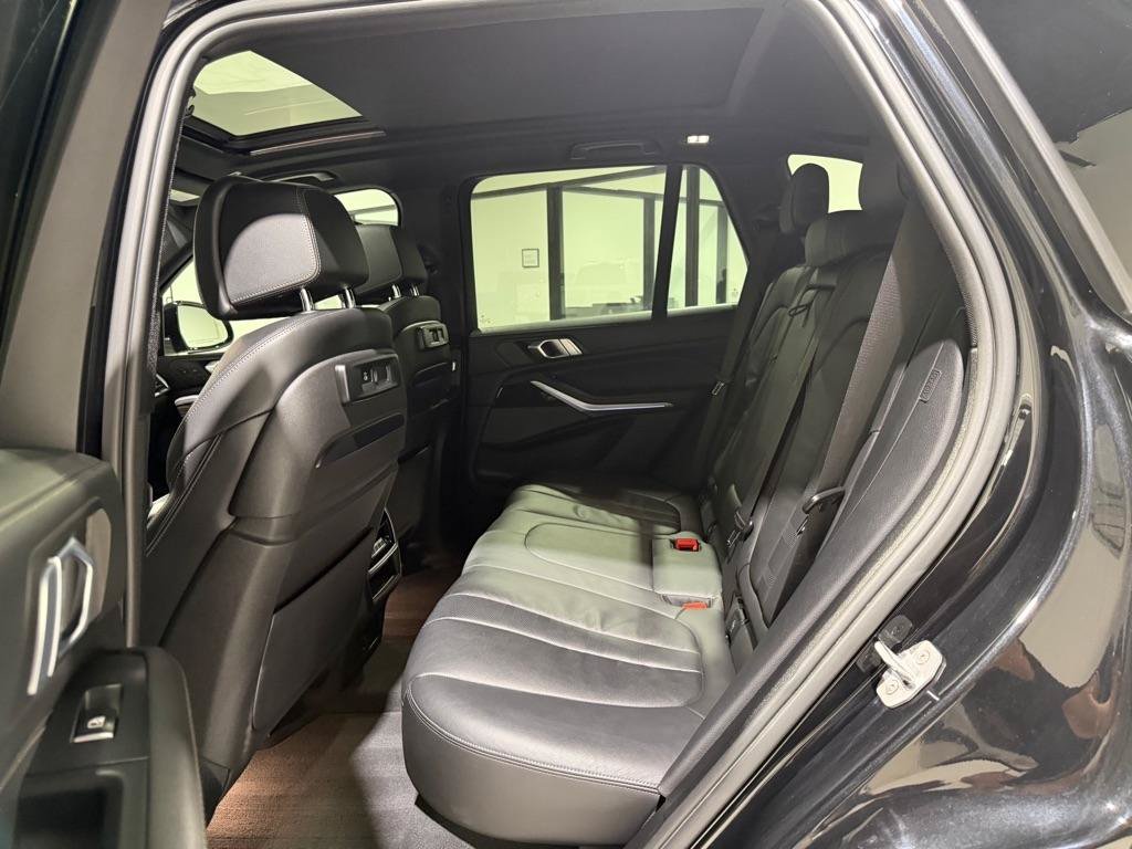 Used 2020 BMW X5 M50i w/ Premium Package AWD/4WD image 14