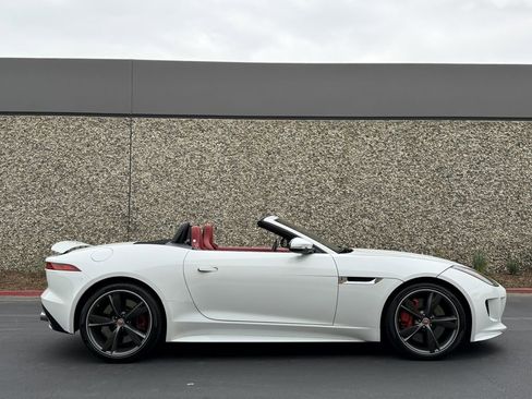 Used 2016 Jaguar F-TYPE R AWD/4WD image 13