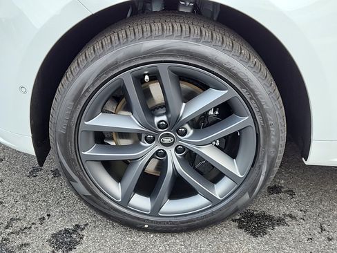 New 2025 Land Rover Range Rover Sport Dynamic SE image 9