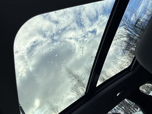 Used 2023 Chevrolet Blazer LT w/ Sound & Technology Package image 27