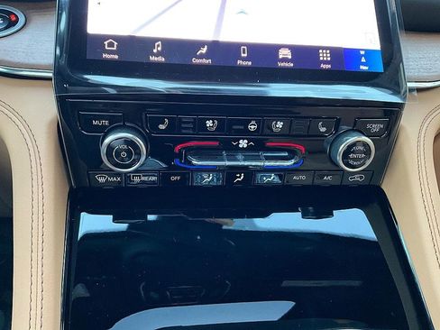 New 2025 Jeep Grand Cherokee Summit image 26