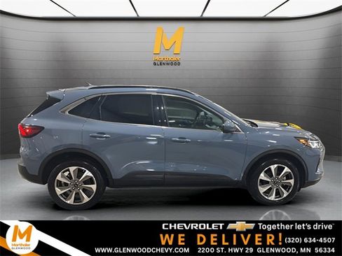 Used 2024 Ford Escape Platinum image 1