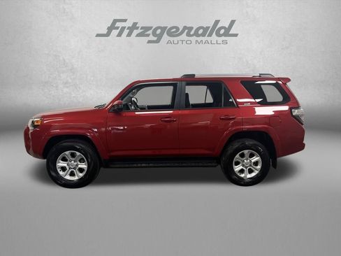 Used 2024 Toyota 4Runner SR5 image 2