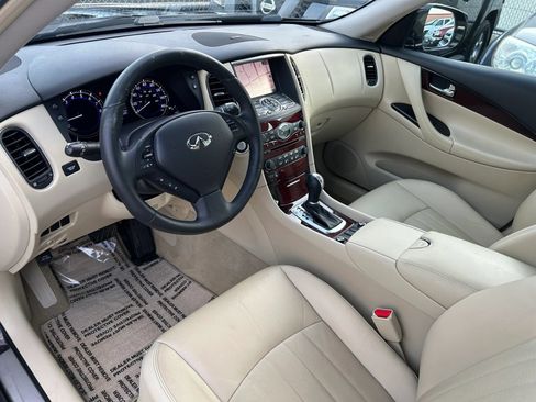 Used 2016 INFINITI QX50 2WD w/ Premium Plus Package image 12