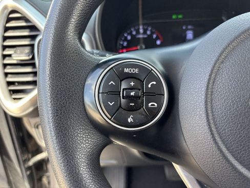 Used 2021 Kia Soul S FWD image 25