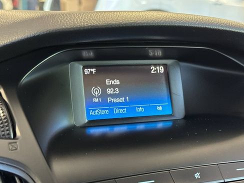 Used 2018 Ford Focus SE FWD image 19