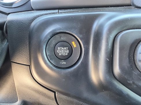 Used 2021 Jeep Wrangler Unlimited Sport AWD/4WD image 24