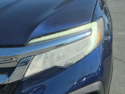 Used 2019 Honda Pilot Touring image 12