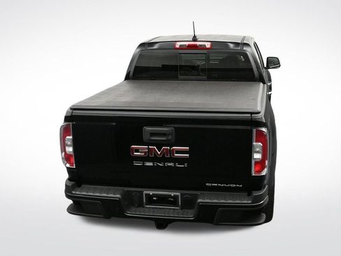 Certified 2022 GMC Canyon Denali image 19
