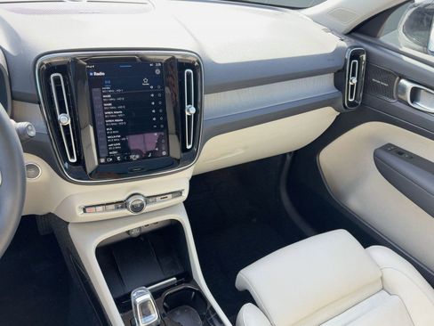 Certified 2023 Volvo XC40 B5 Plus w/ Driver Assist Package image 24