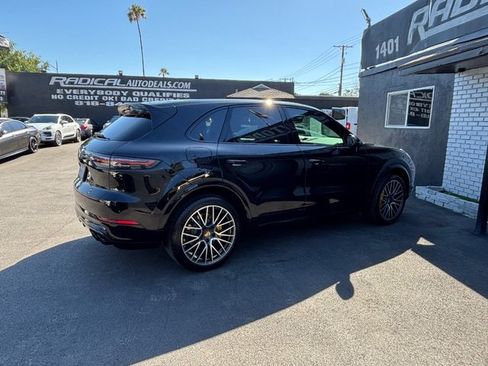 Used 2019 Porsche Cayenne E-Hybrid AWD/4WD image 26