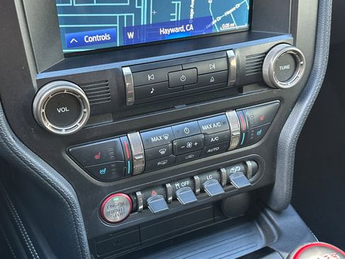 Used 2019 Ford Mustang Shelby GT350 w/ Technology Package image 30