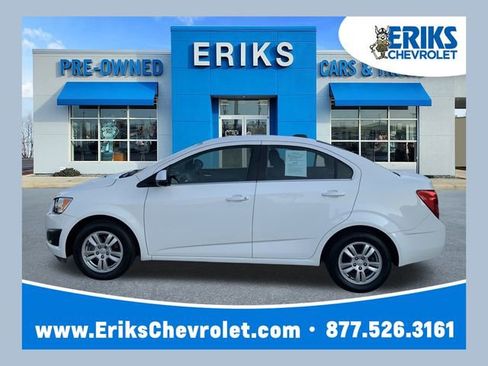 Used 2015 Chevrolet Sonic LT image 1