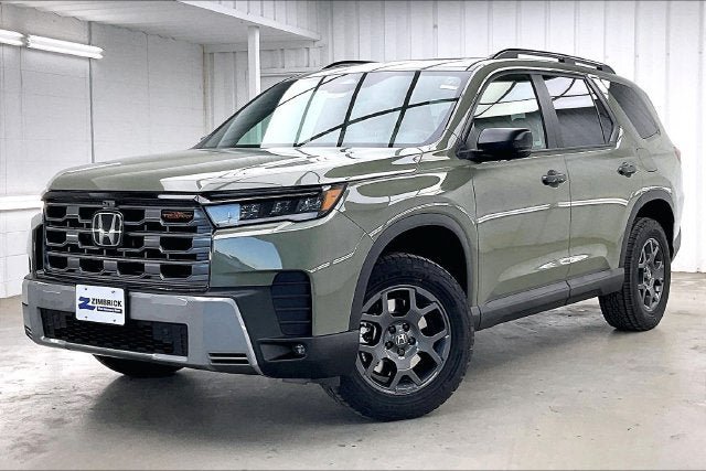 New 2026 Honda Pilot TrailSport image 2