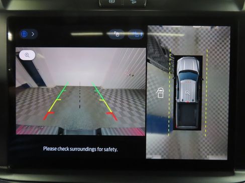 Used 2025 Ford F250 Platinum image 17