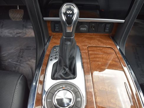 Used 2018 INFINITI QX80 4WD image 14