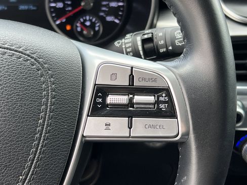 Used 2022 Kia Telluride S FWD image 20