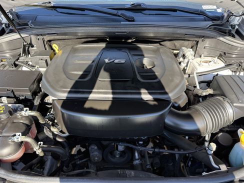 Used 2017 Jeep Grand Cherokee Limited image 33