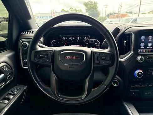 Used 2022 GMC Sierra 2500 AT4 w/ Gooseneck/5TH Wheel Package AWD/4WD image 17