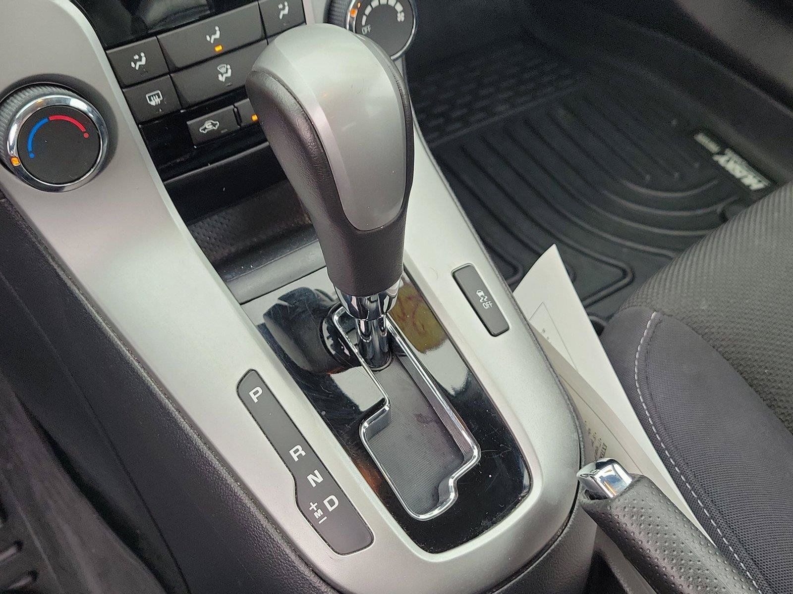 Used 2014 Chevrolet Cruze LT FWD image 27