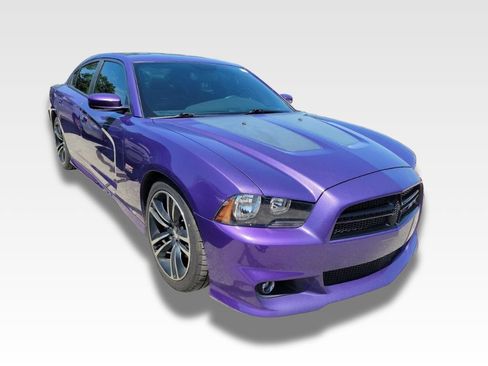 Used 2014 Dodge Charger SRT8 Super Bee w/ Convenience Group II RWD image 2