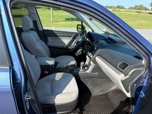 Used 2017 Subaru Forester 2.5i Premium image 18