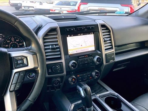 Used 2018 Ford F150 Platinum w/ Equipment Group 701A Luxury image 6