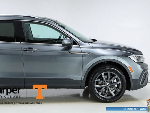 Used 2023 Volkswagen Tiguan SE w/ Panoramic Sunroof Package FWD image 50