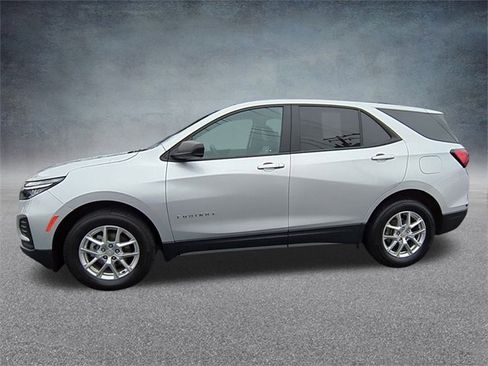 Certified 2022 Chevrolet Equinox LS w/ LS Convenience Package image 6