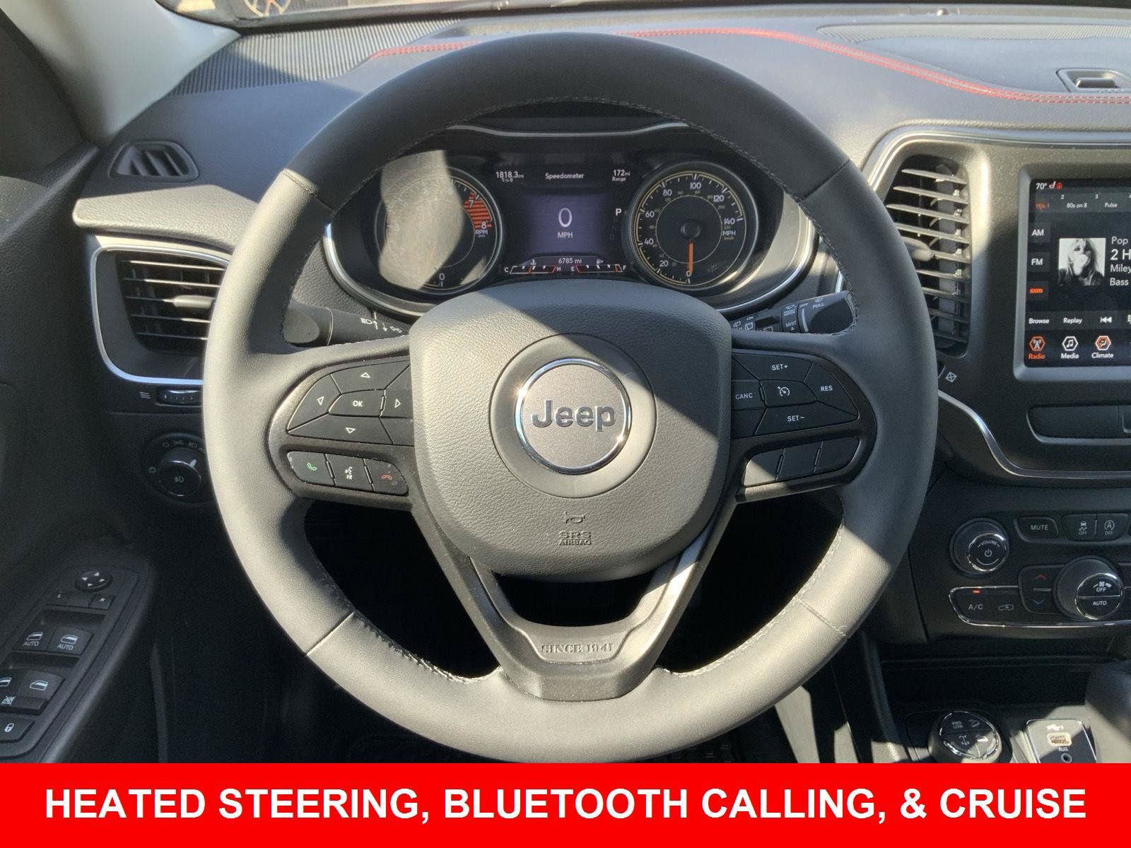 Used 2022 Jeep Cherokee Trailhawk AWD/4WD image 7