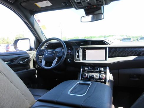 Certified 2024 GMC Yukon Denali AWD/4WD image 27