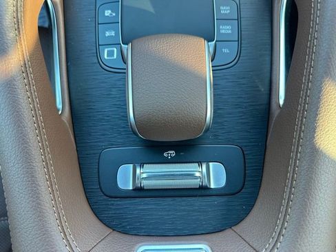 New 2026 Mercedes-Benz GLS 450 4MATIC image 36