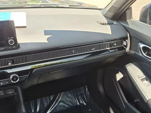 Used 2024 Honda Civic Sport image 31